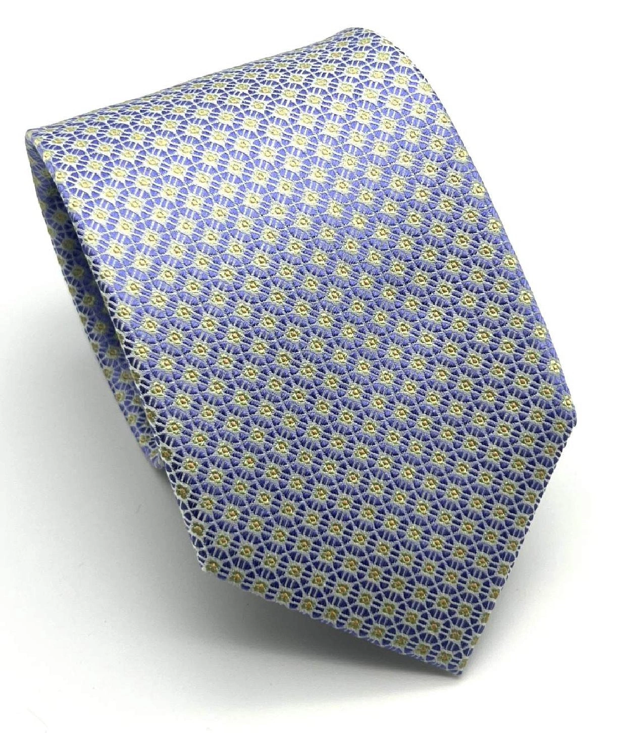 Upea miesten silkkisolmio: täydellinen juhliin ja arvokkaisiin hetkiin. Klassinen ja elegantti!